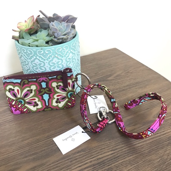 Vera Bradley Accessories - LAST 1 NEW🔥Vera Lanyard & Zip ID Set Resort Medal